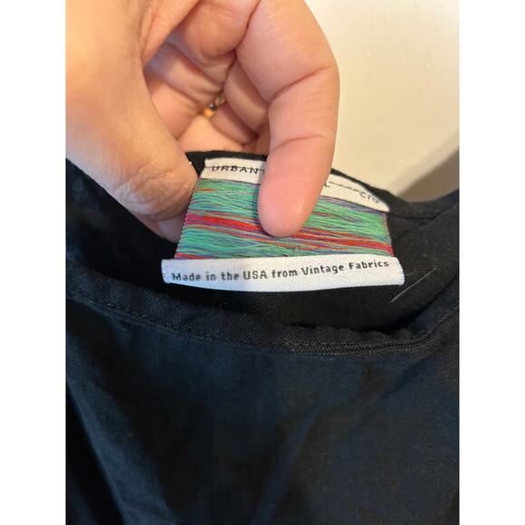 Urban Renewal Black Linen-Feel sleeveless midi dress - Picture 4 of 5